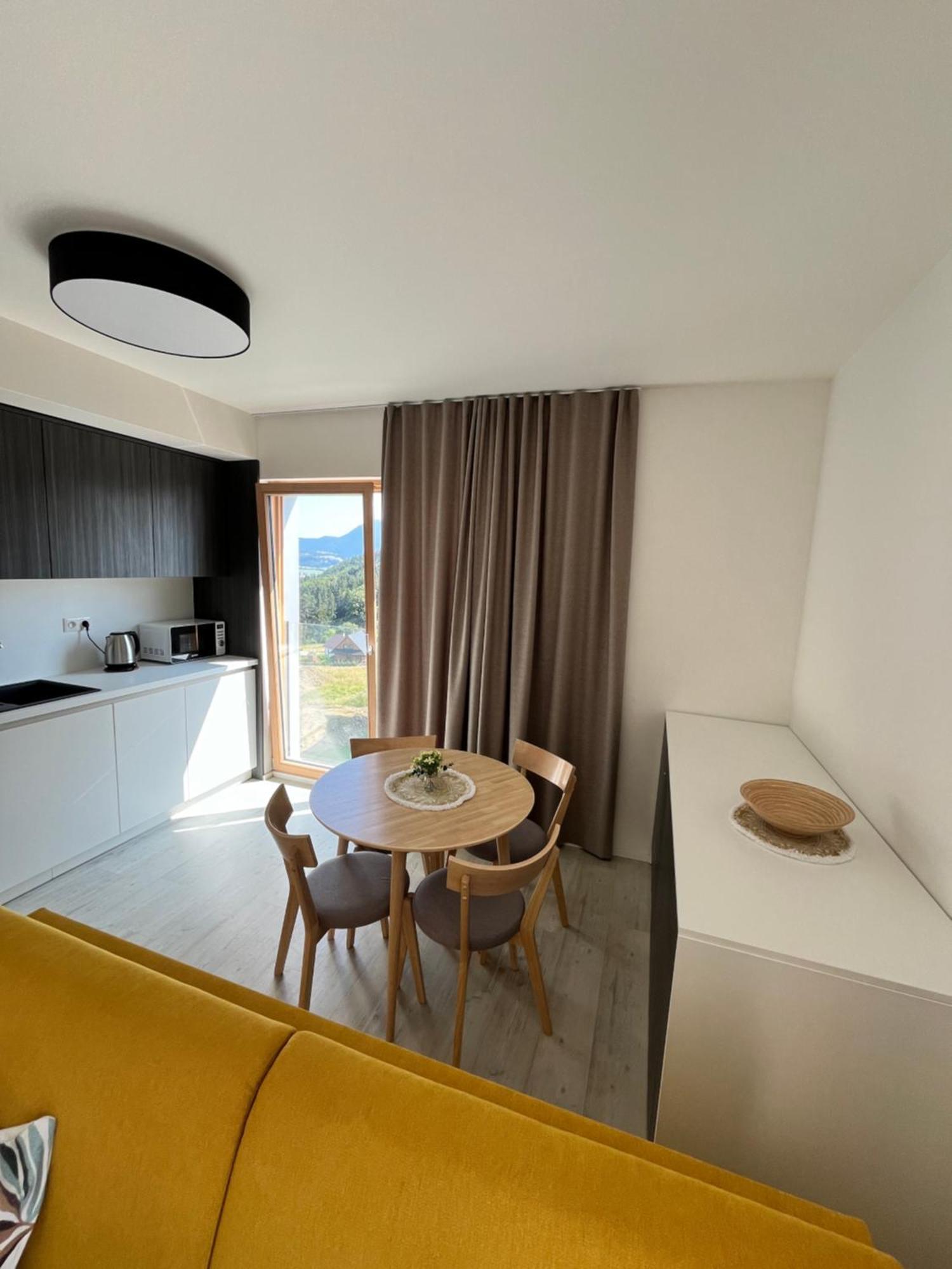 Hillside Y34 Apartment Dolny Kubin Bagian luar foto