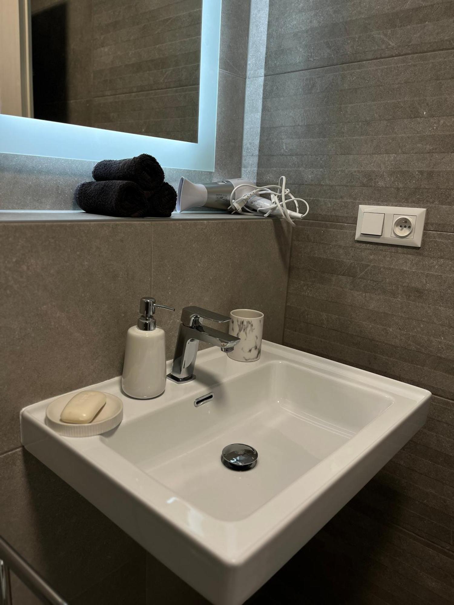 Hillside Y34 Apartment Dolny Kubin Bagian luar foto